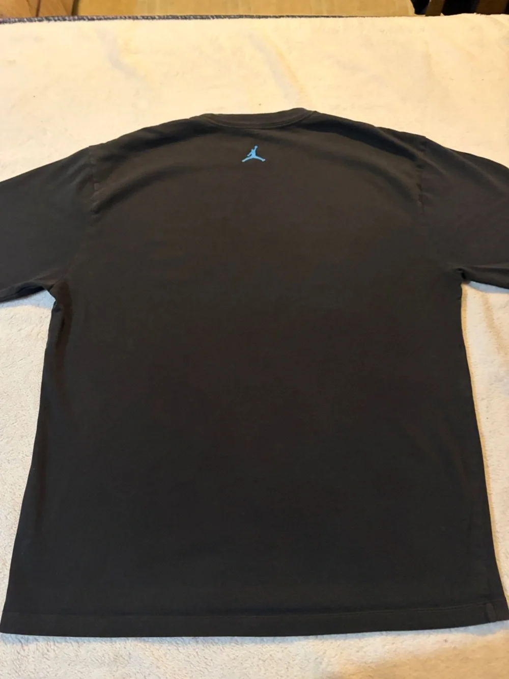 T-shirt with Michael Jordan graphic